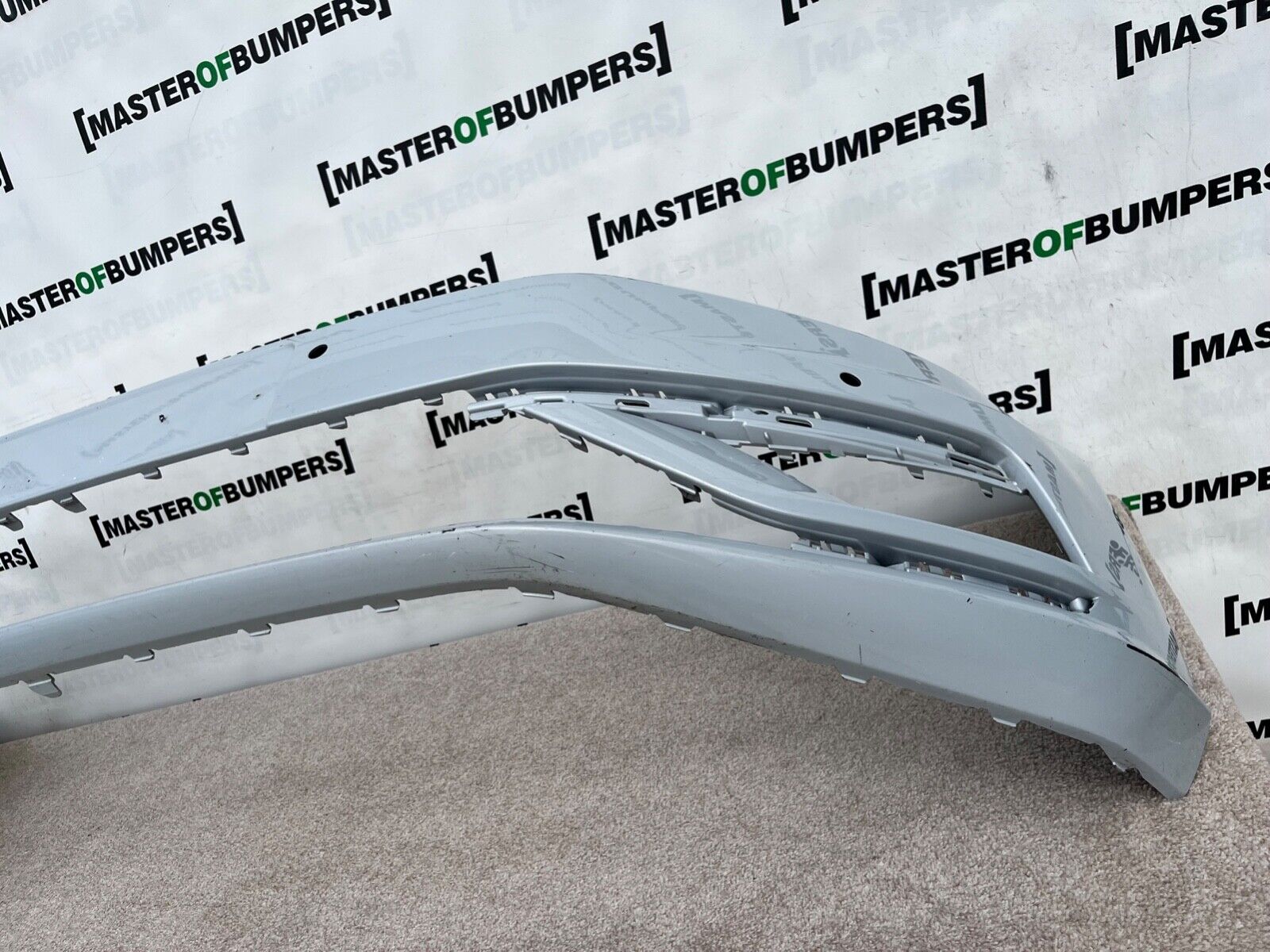 VW Golf Se Mk7.5 Facelift 2017-19 Front Bumper 4 Pdc No Jets Genuine [v831]
