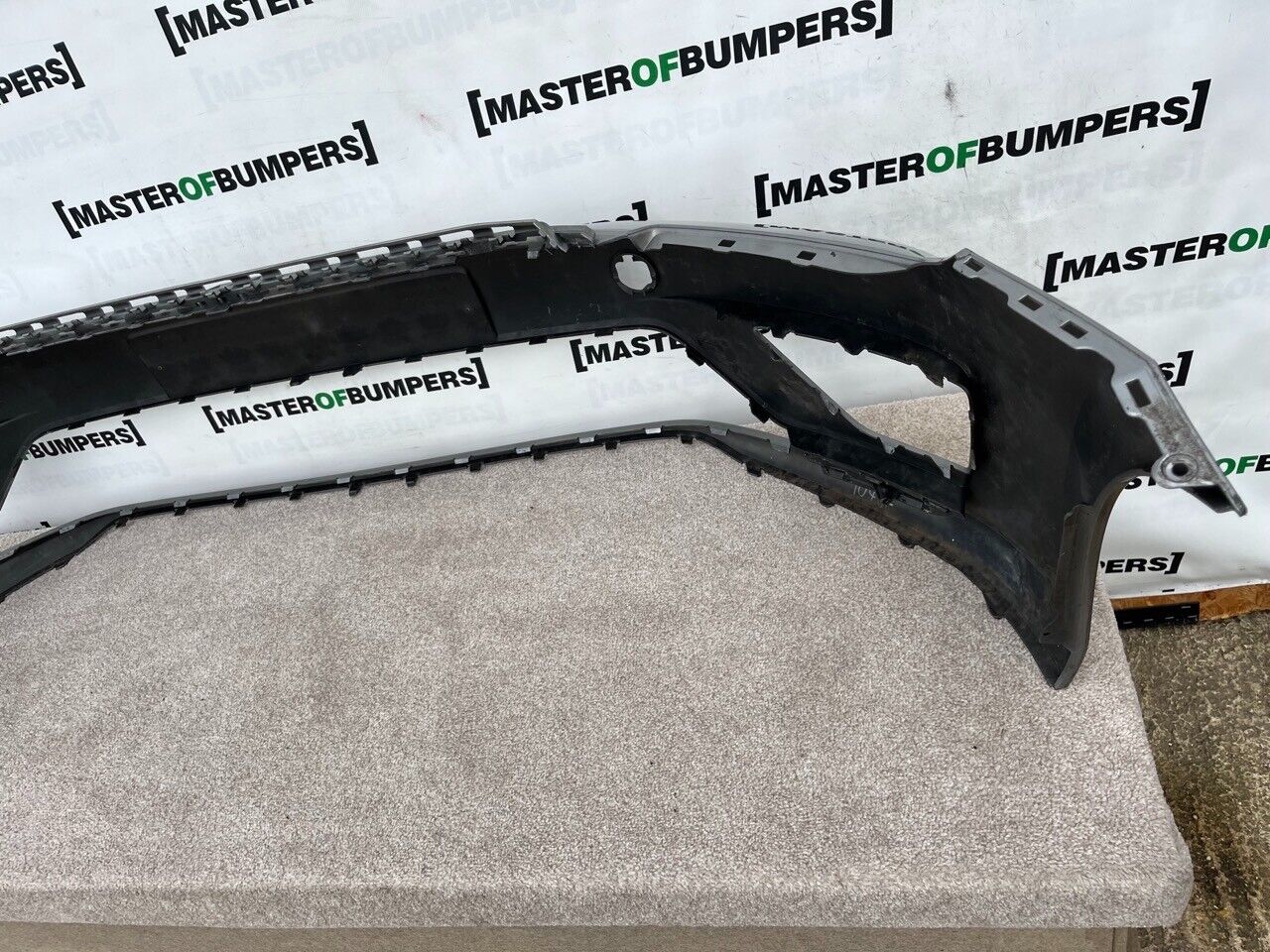 VW Golf Plus Sportsvan 2015-2018 Front Bumper No Pdc No Jets Genuine [v887]