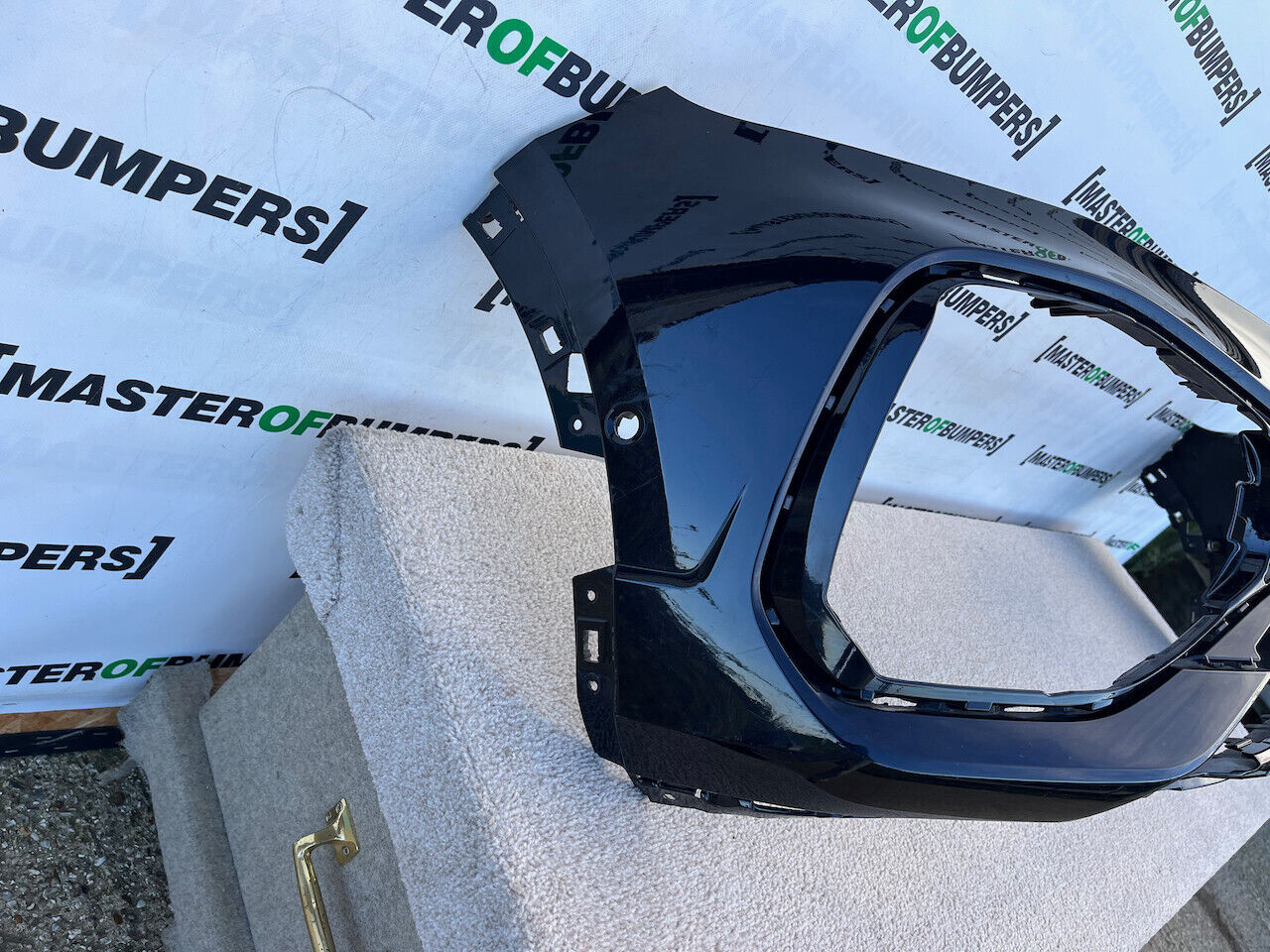 VW T-roc T Roc R Facelift 2022-on Front Bumper 6 Pdc Genuine [v905]