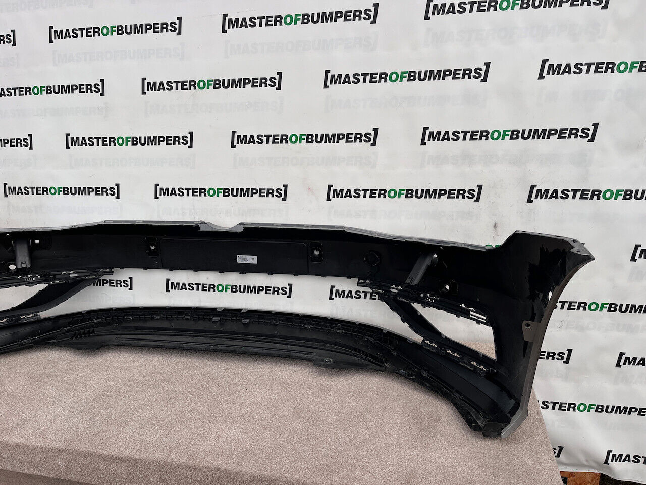 VW Golf Se Mk7 Lift Hatchback 2017-2019 Front Bumper 6 Pdc +jets Genuine [v937]