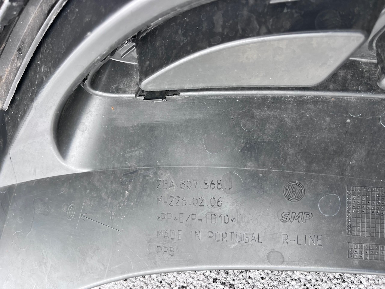 VW T-roc T Roc R Line Facelift 2022-2024 Rear Bumper 6 Pdc Genuine [v240]