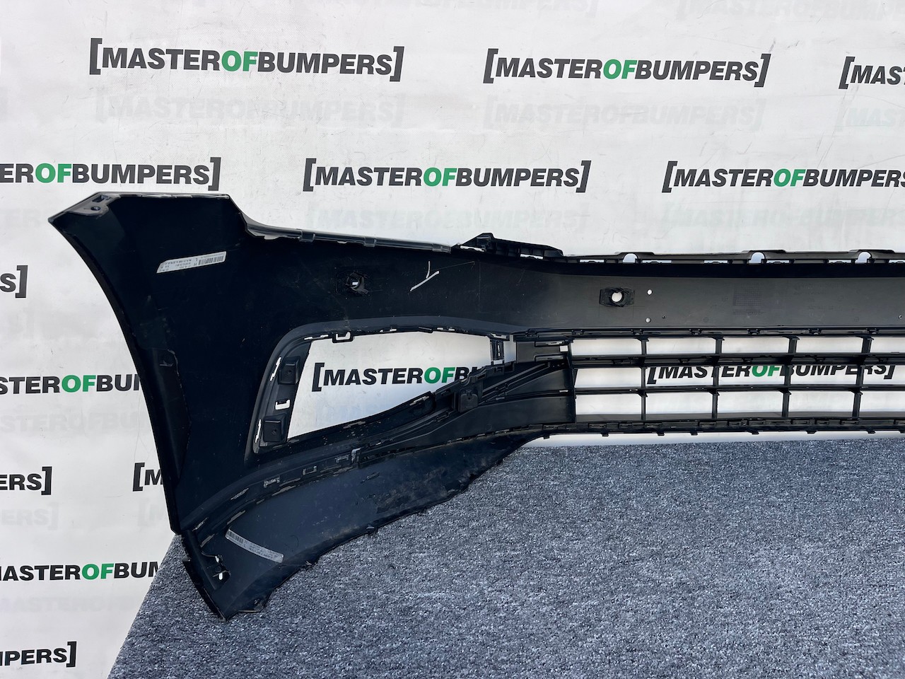 VW Passat Gt B8 Lift 2020-2024 Front Bumper 4 Pdc No Jets Genuine [v308]