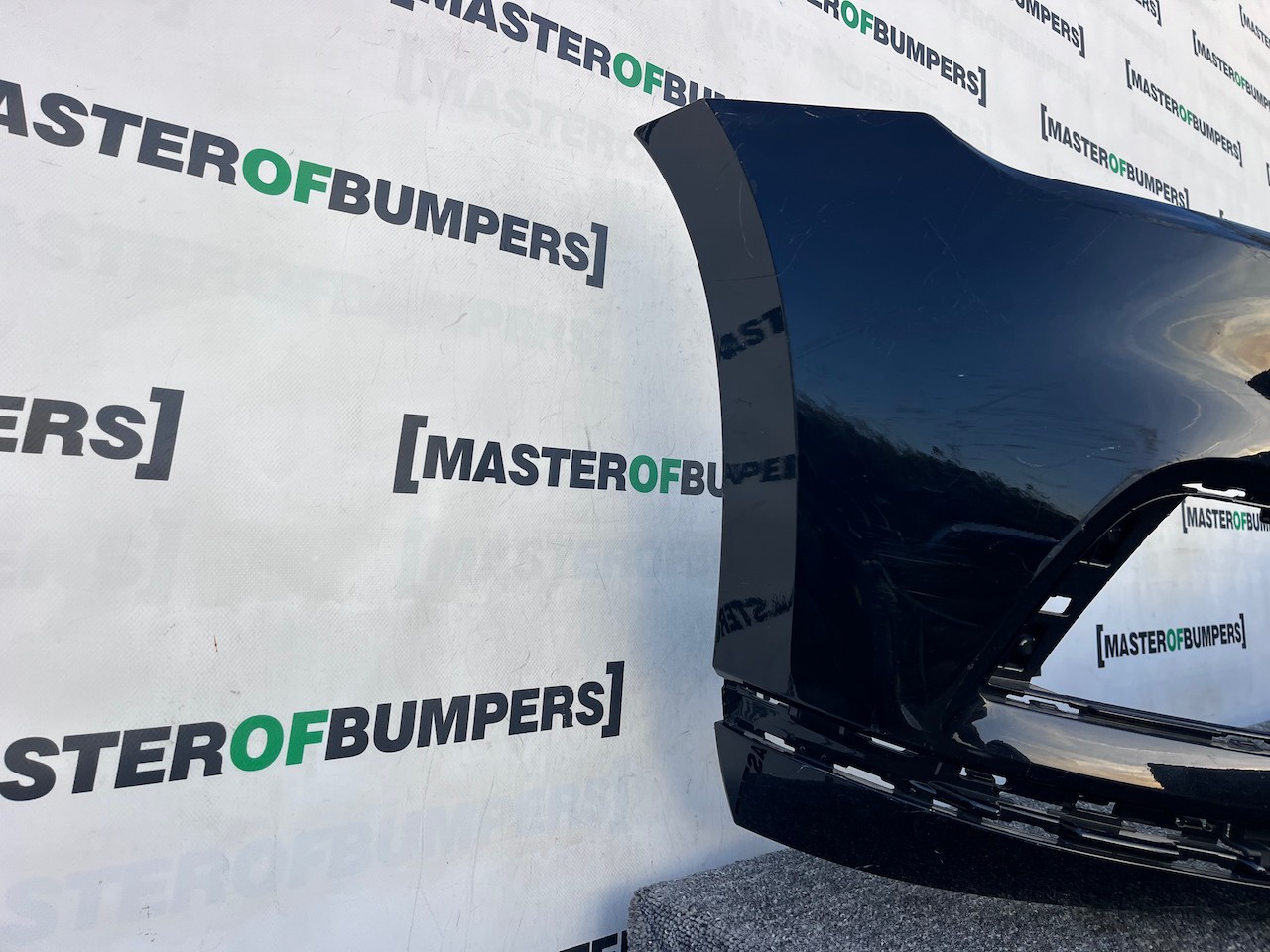 VW Passat Gt B8 Lift 2020-2024 Front Bumper 4 Pdc No Jets Genuine [v308]