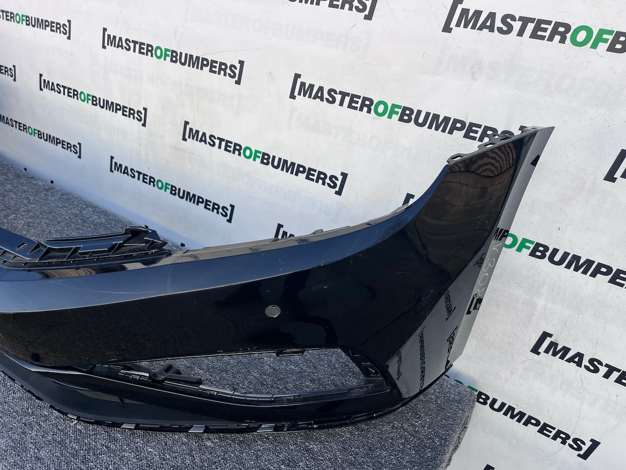 VW Passat Gt B8 Lift 2020-2024 Front Bumper 4 Pdc No Jets Genuine [v308]
