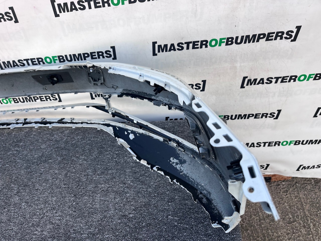 VW Passat Gt B8 Lift 2020-2024 Front Bumper 6 Pdc No Jets Genuine [v427]