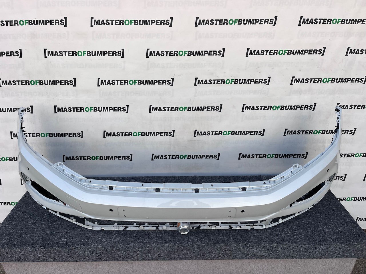 VW Passat Gt B8 Lift 2020-2024 Front Bumper 6 Pdc No Jets Genuine [v427]