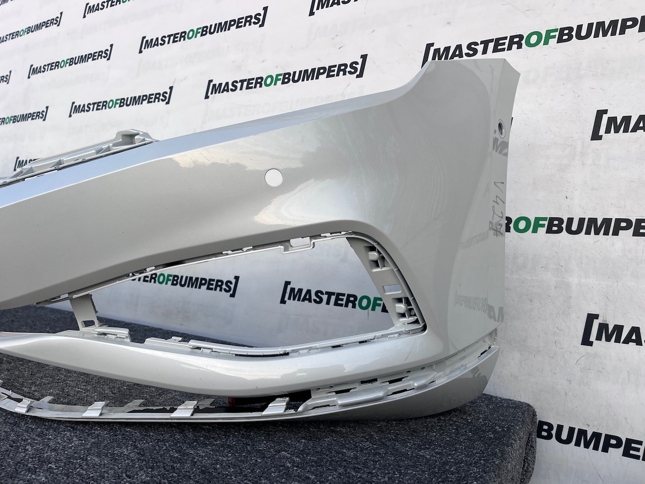 VW Passat Gt B8 Lift 2020-2024 Front Bumper 6 Pdc No Jets Genuine [v427]