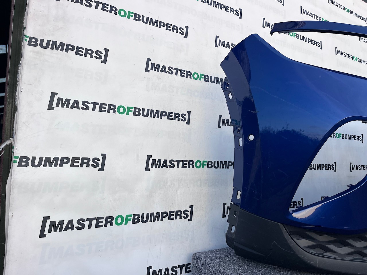 VW Id4 Id.4 Life Max 2021-2024 Front Bumper Blue 6 Pdc Genuine [v442]