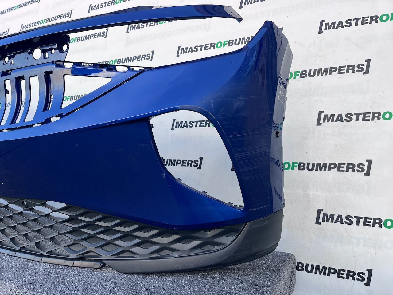 VW Id4 Id.4 Life Max 2021-2024 Front Bumper Blue 6 Pdc Genuine [v442]