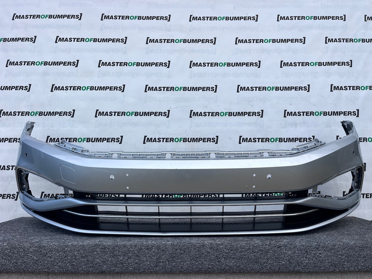 VW Passat Sel Evo B8 Lift 2020-2024 Front Bumper 6 Pdc No Jets Genuine [v404]