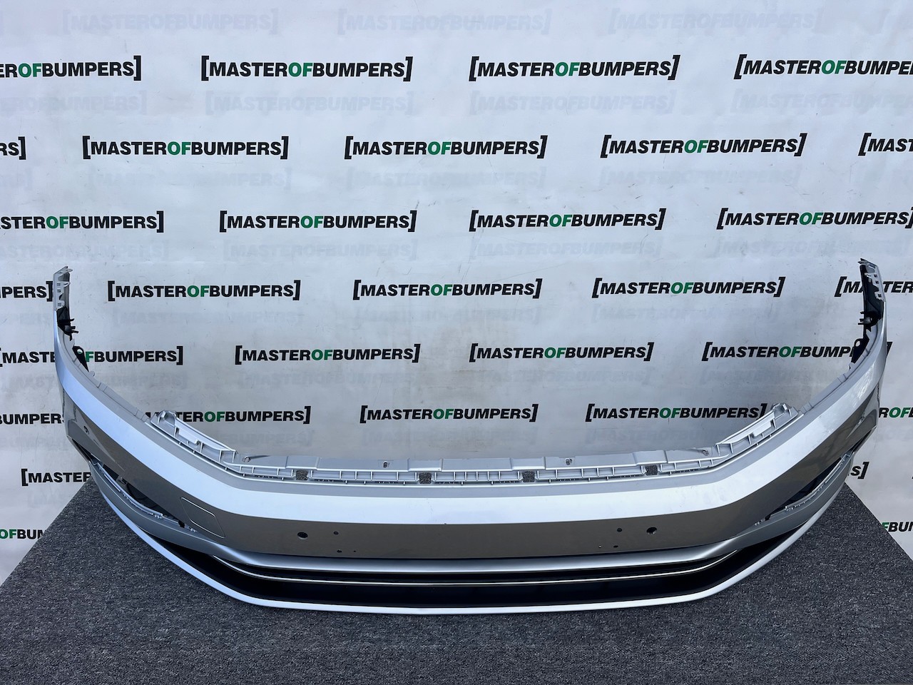 VW Passat Sel Evo B8 Lift 2020-2024 Front Bumper 6 Pdc No Jets Genuine [v404]