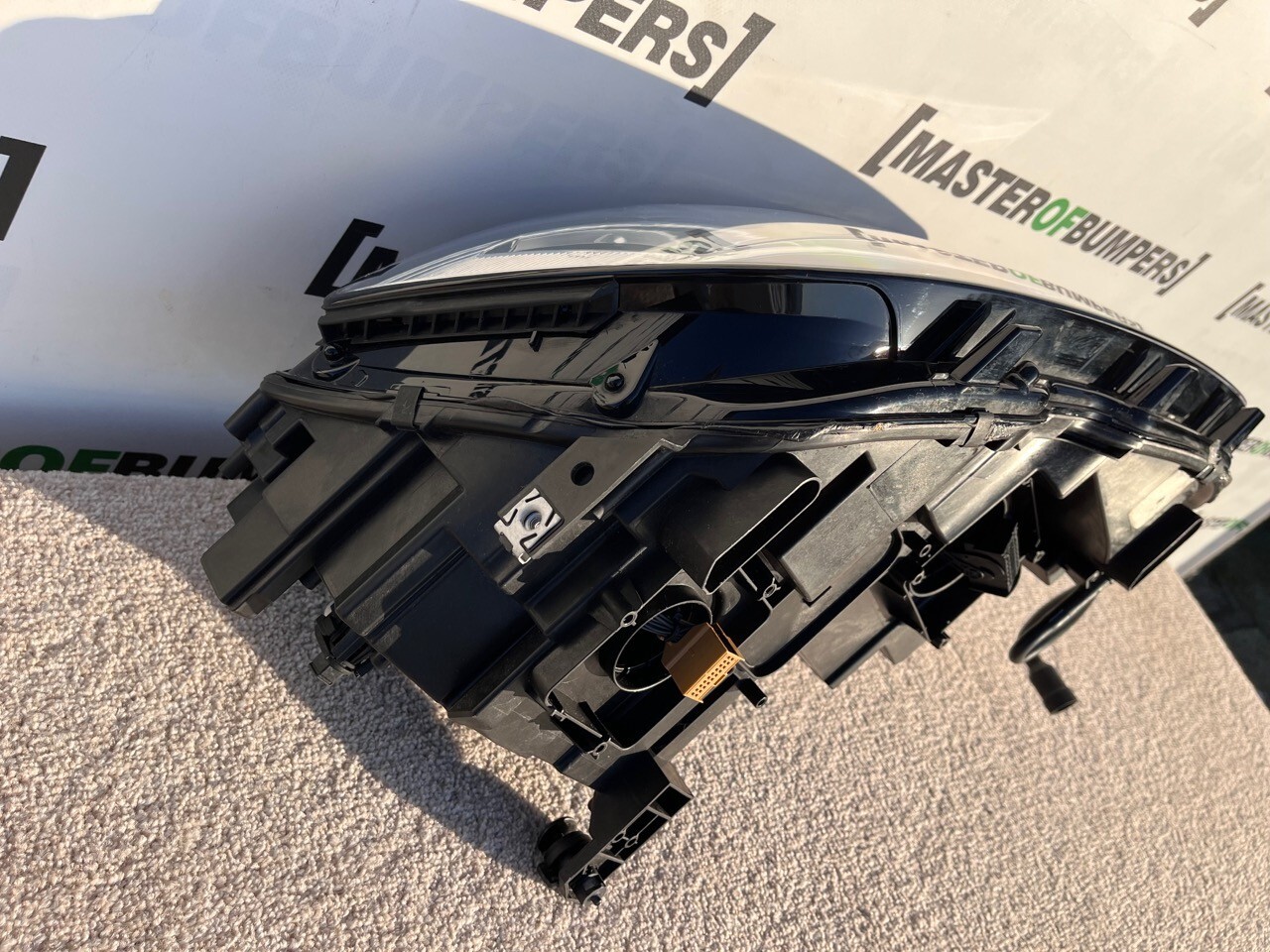 VW Tiguan Mk2 R Line Se 2016-2020 Drl Led Headlight Right Side Off Side Genuine VW Tiguan Mk2 R Line Se 2016-2020 Drl Led Headlight Right Side Off Side Genuine