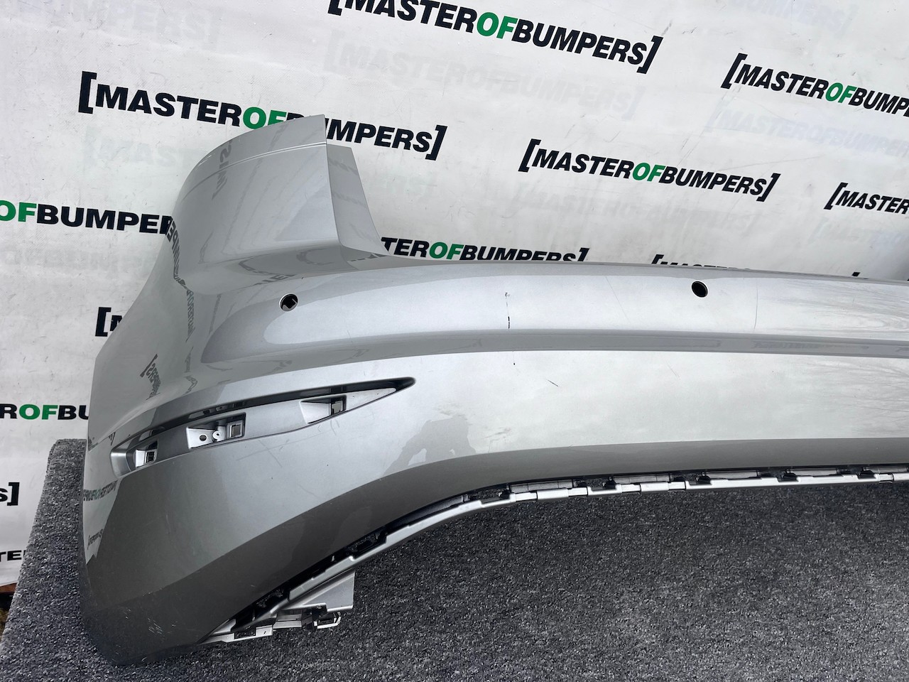 VW Golf Sv Sportsvan Hatchback 2014-2017 Rear Bumper 4 Pdc Genuine [v464]