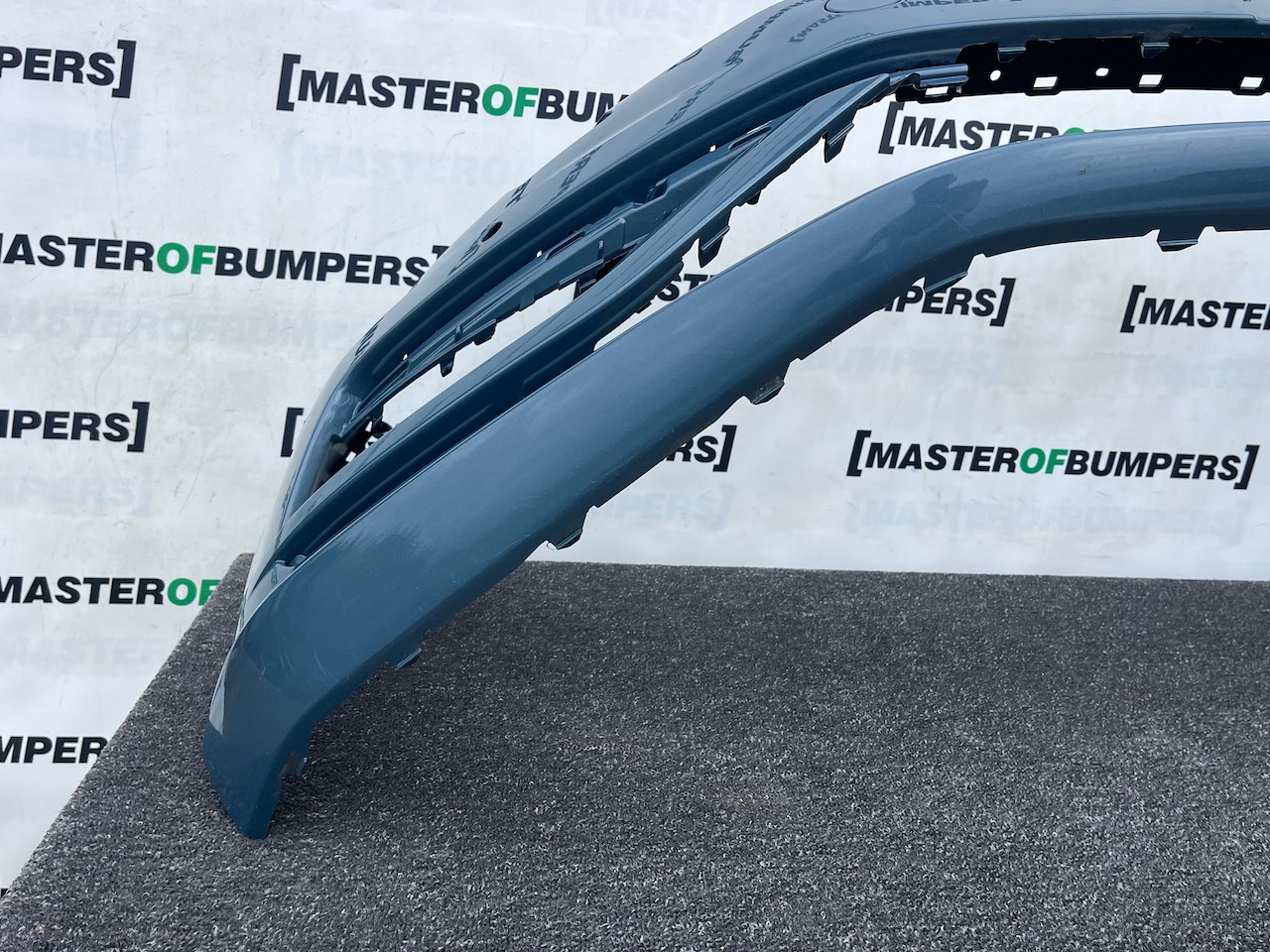 VW Golf Style Mk7.5 Lift Hatch 2017-2019 Front Bumper 6 Pdc Jets Genuine [v537]