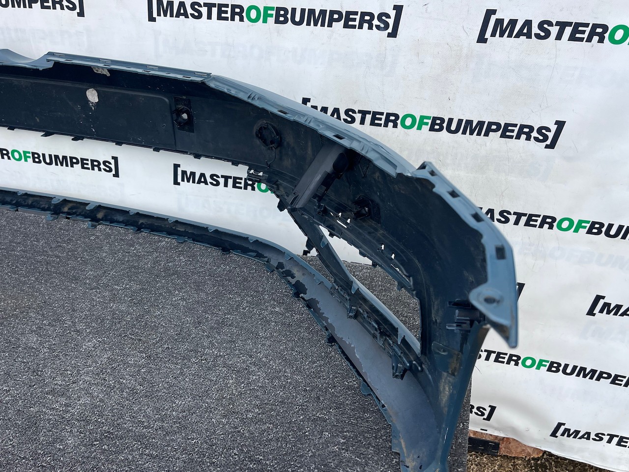 VW Golf Style Mk7.5 Lift Hatch 2017-2019 Front Bumper 6 Pdc Jets Genuine [v537]
