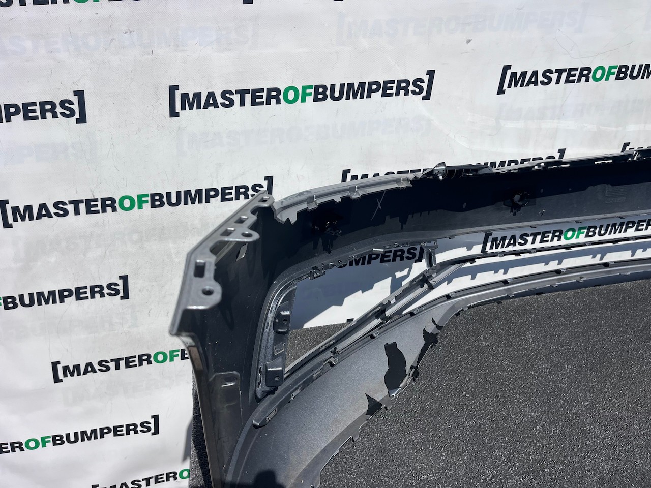 VW Passat Sel Evo B8 Lift 2020-2024 Front Bumper 4 Pdc No Jets Genuine [v560]