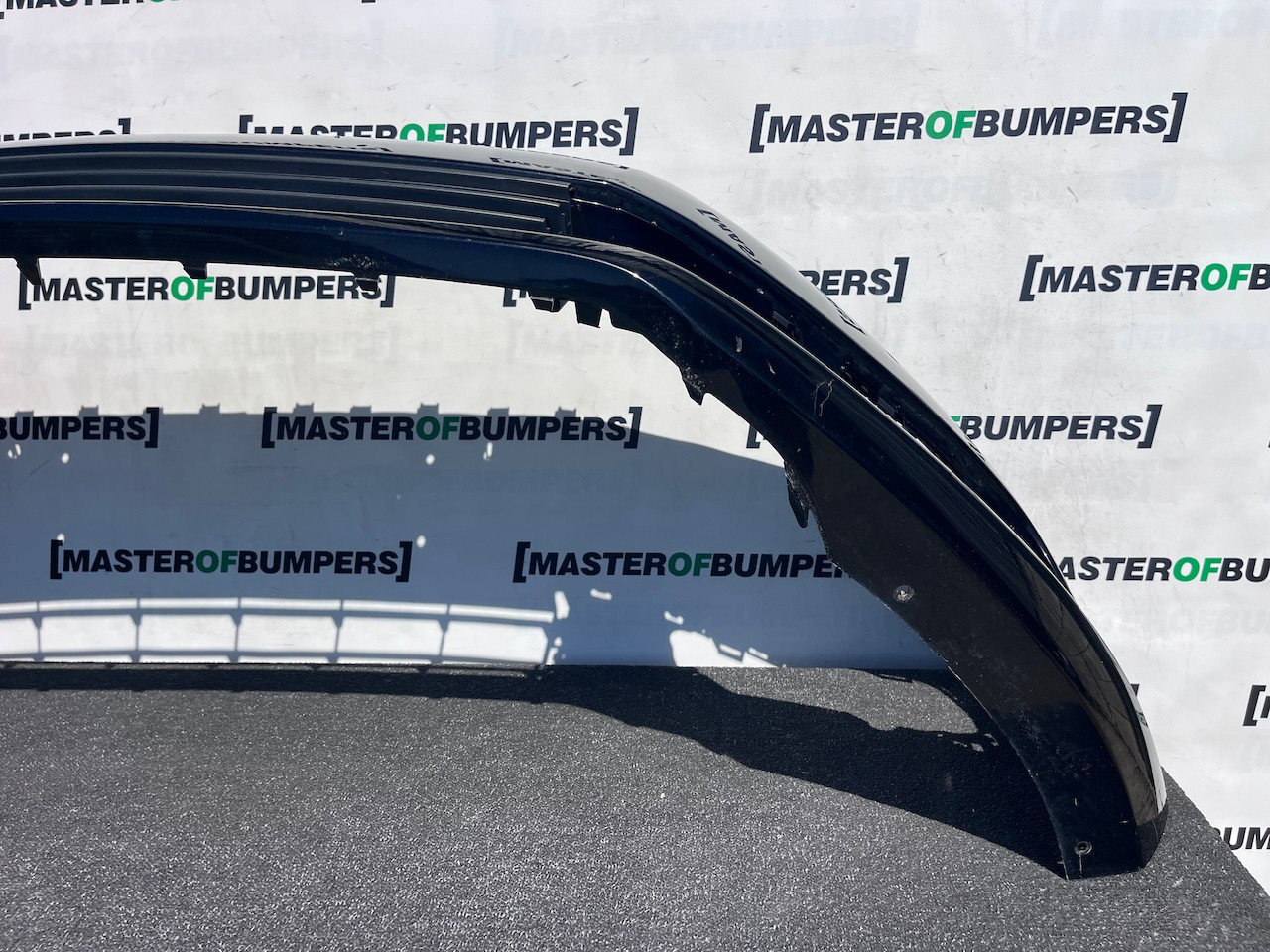 VW Passat Sel Evo B7 2011-2014 Front Bumper 4 Pdc No Jets Genuine [v561]