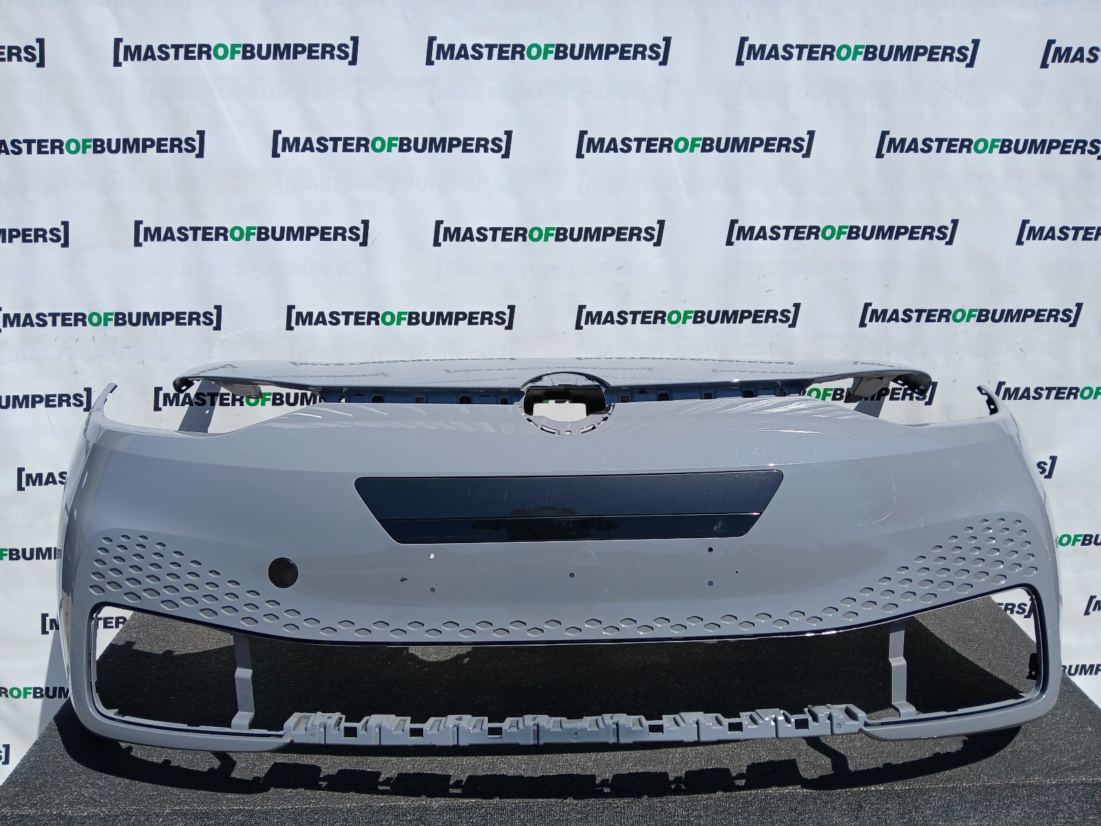VW Id3 Id.3 Ev Hatchback 2020-2024 Front Bumper 4 Pdc Genuine [v565]
