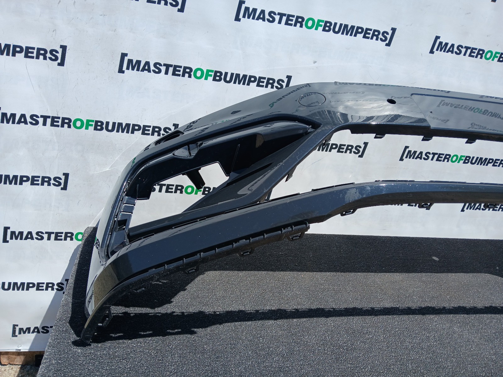 VW Touran R Line Evo Mpv 2016-2022 Front Bumper 4 Pdc  +jets Genuine [v568]