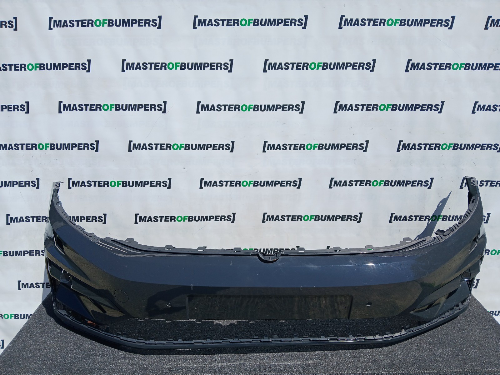VW Touran R Line Evo Mpv 2016-2022 Front Bumper 4 Pdc  +jets Genuine [v568]