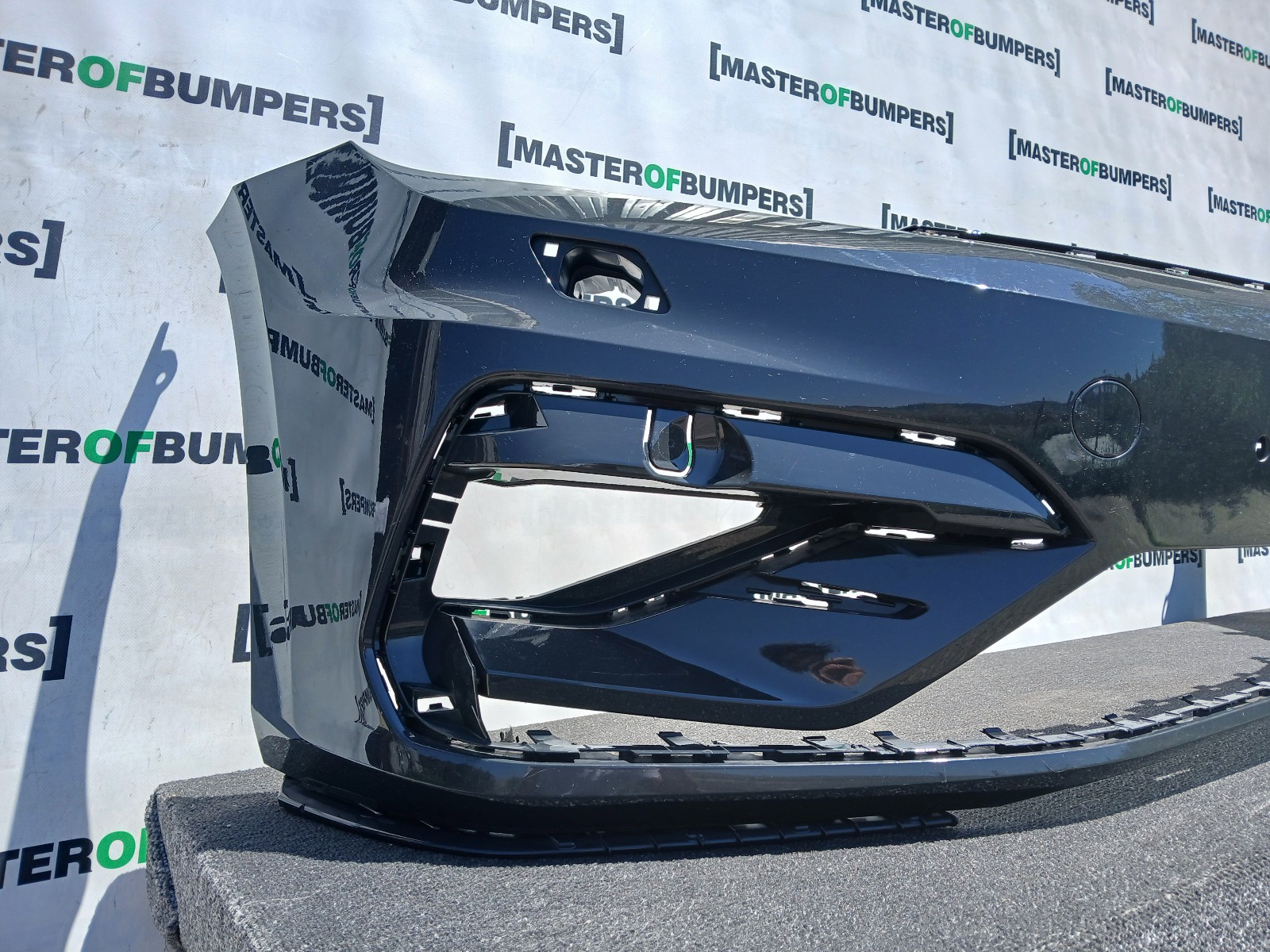 VW Touran R Line Evo Mpv 2016-2022 Front Bumper 4 Pdc  +jets Genuine [v568]