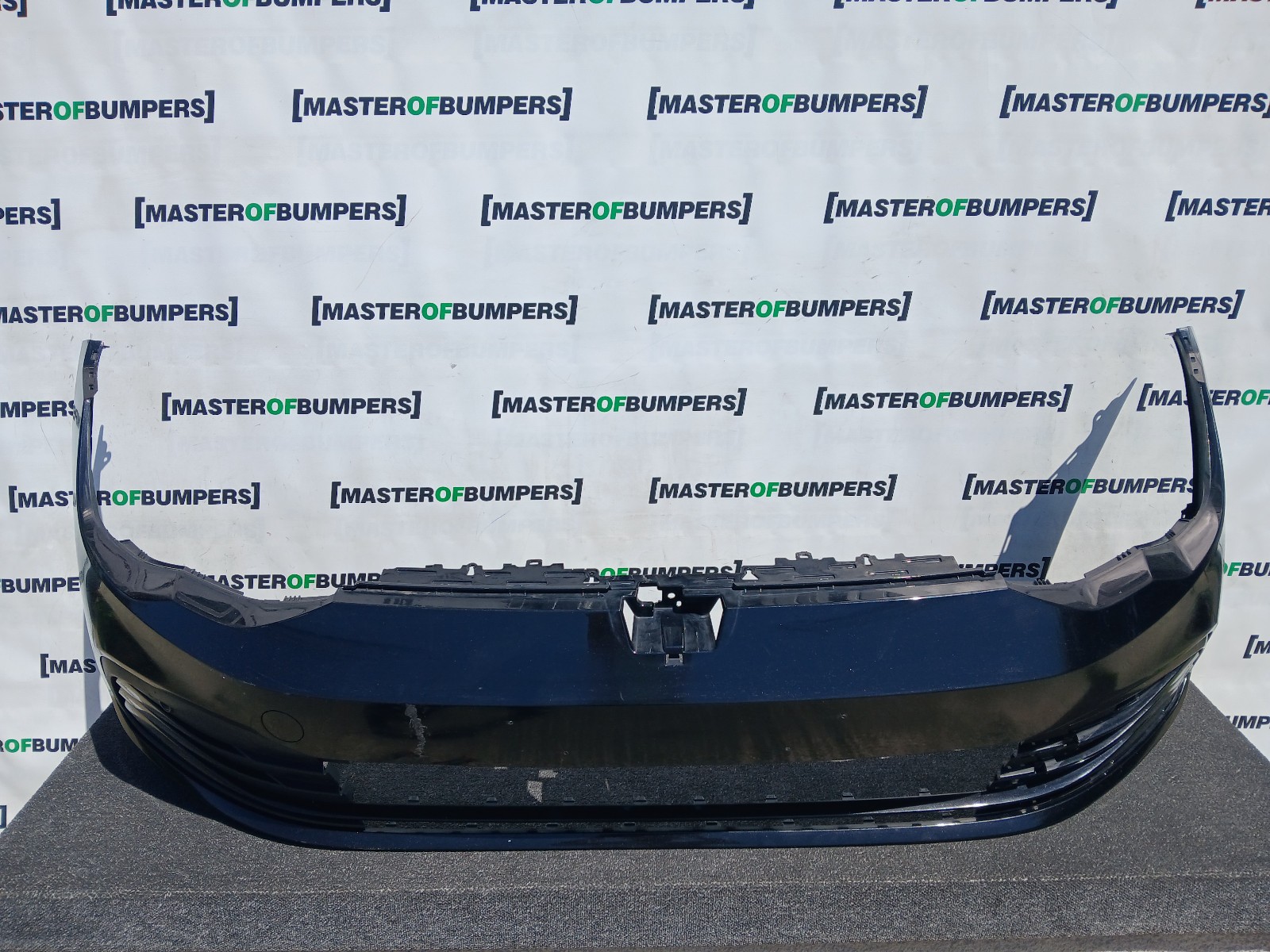 VW Golf Se Basic Mk8 Hatchback 2020-2024 Front Bumper 4 Pdc Genuine [v571]