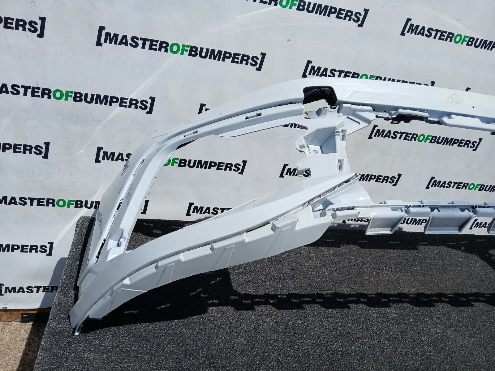 VW Golf Gti Gtd Clubsport Mk8 Hatch 2020-2023 Front Bumper 4 Pdc Genuine [v575]