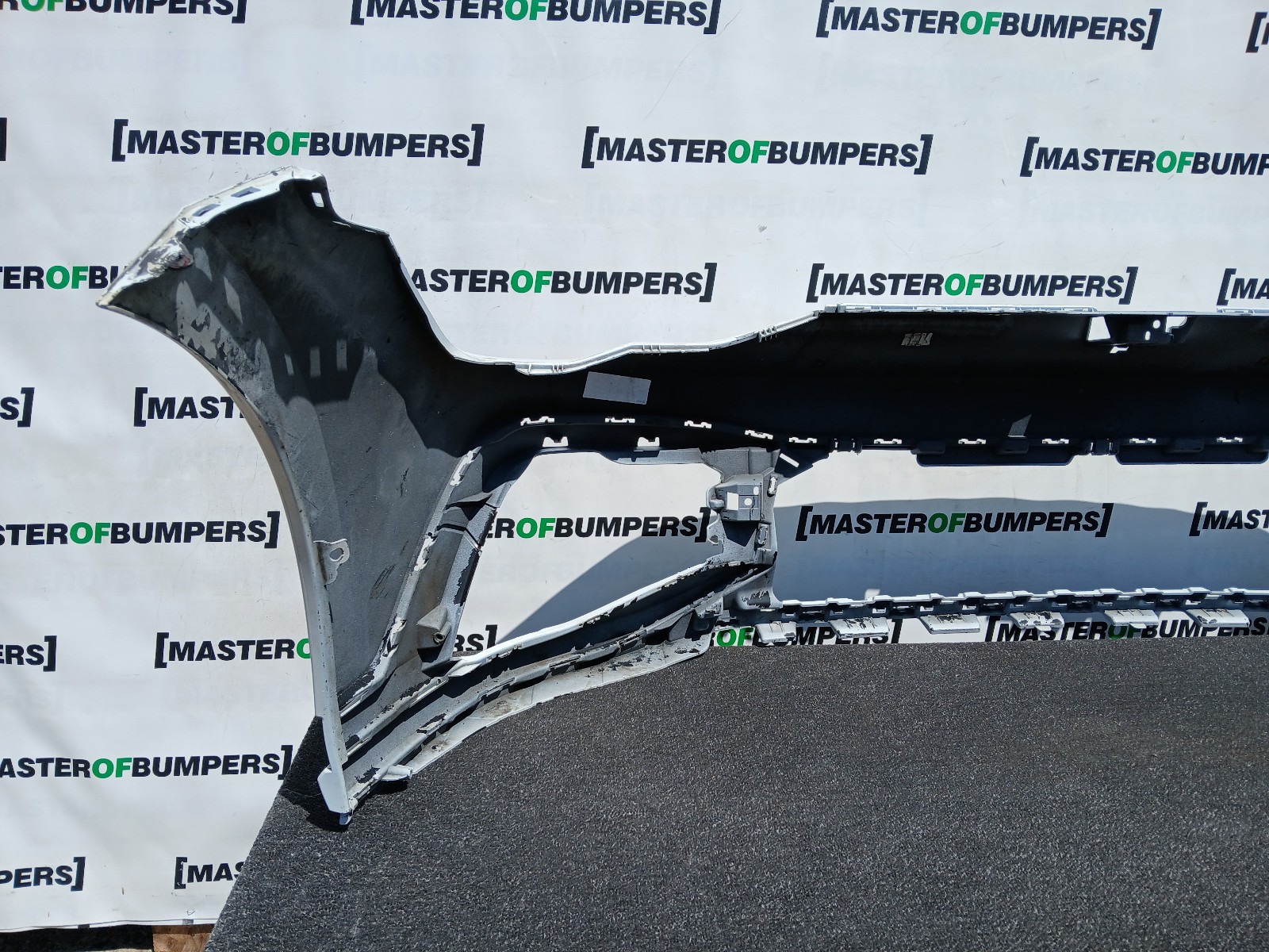 VW Golf Gti Gtd Clubsport Mk8 Hatch 2020-2023 Front Bumper 4 Pdc Genuine [v575]