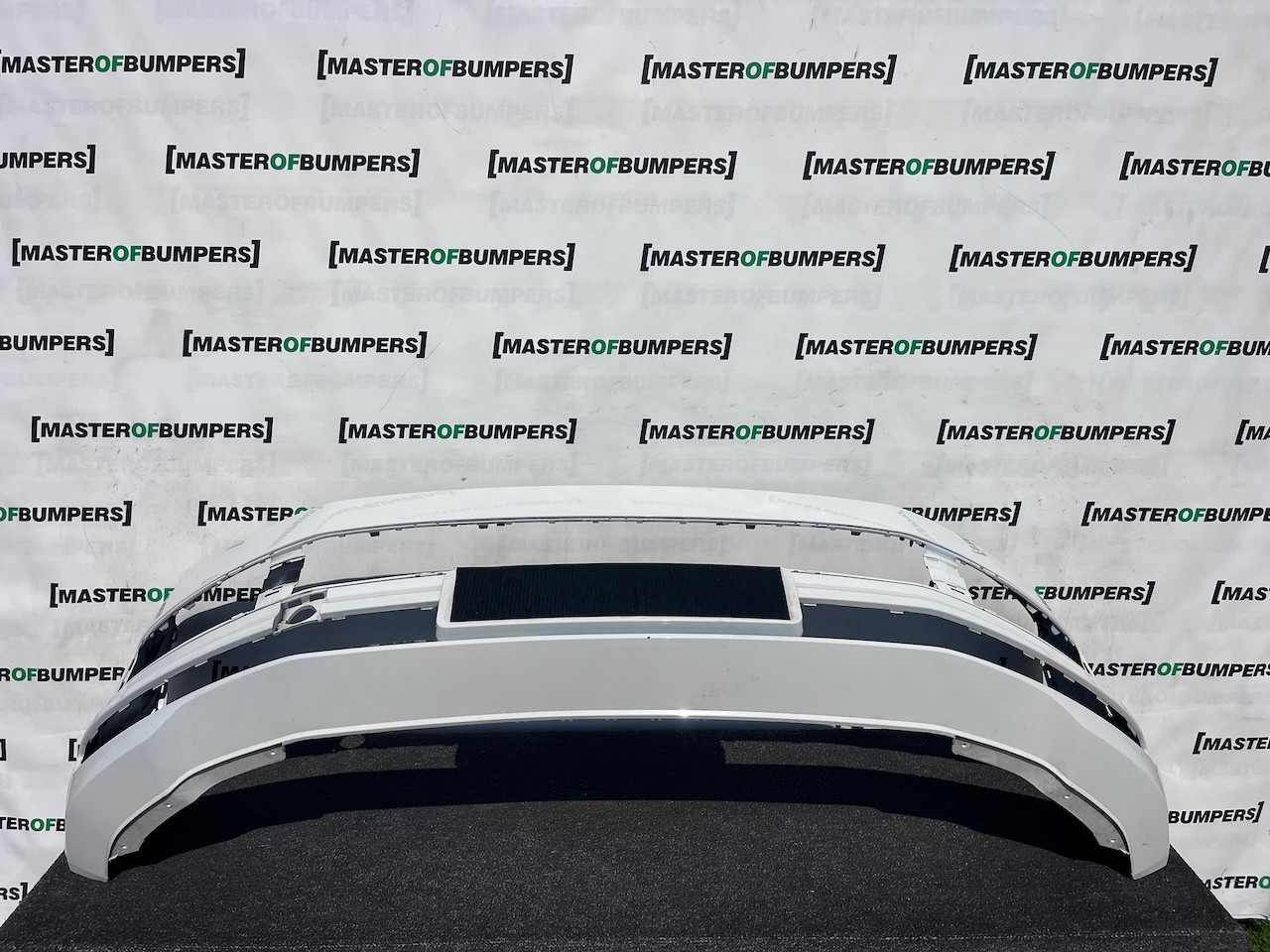 VW Transporter Caravelle T6 2016-2019 Front Bumper No Jets Genuine [v576]