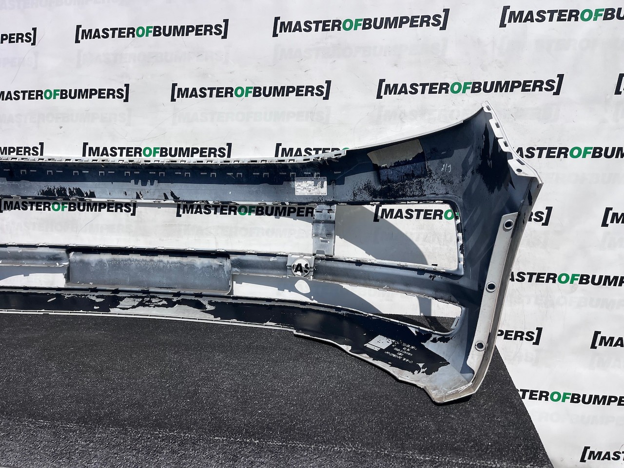 VW Transporter Caravelle T6 2016-2019 Front Bumper No Jets Genuine [v576]