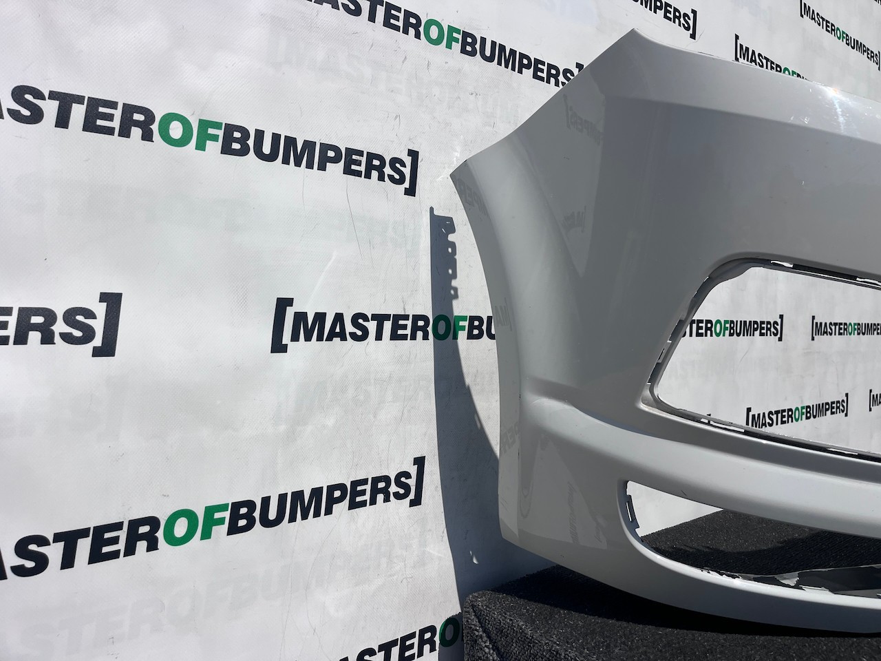 VW Transporter Caravelle T6 2016-2019 Front Bumper No Jets Genuine [v576]