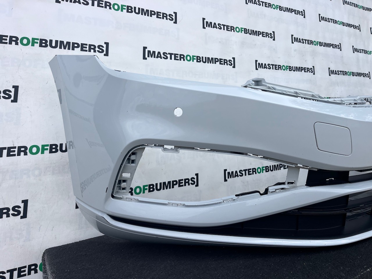 VW Passat Sel Evo B8 Lift 2020-2024 Front Bumper 4 Pdc No Jets Genuine [v629]