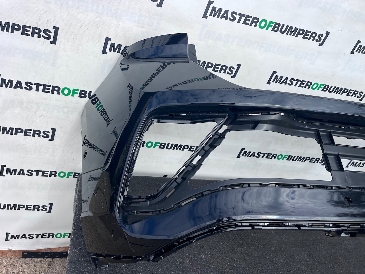 VW T-roc Troc R-line Lift Hatchback 2022-2025 Rear Bumper 6 Pdc Genuine [v640]