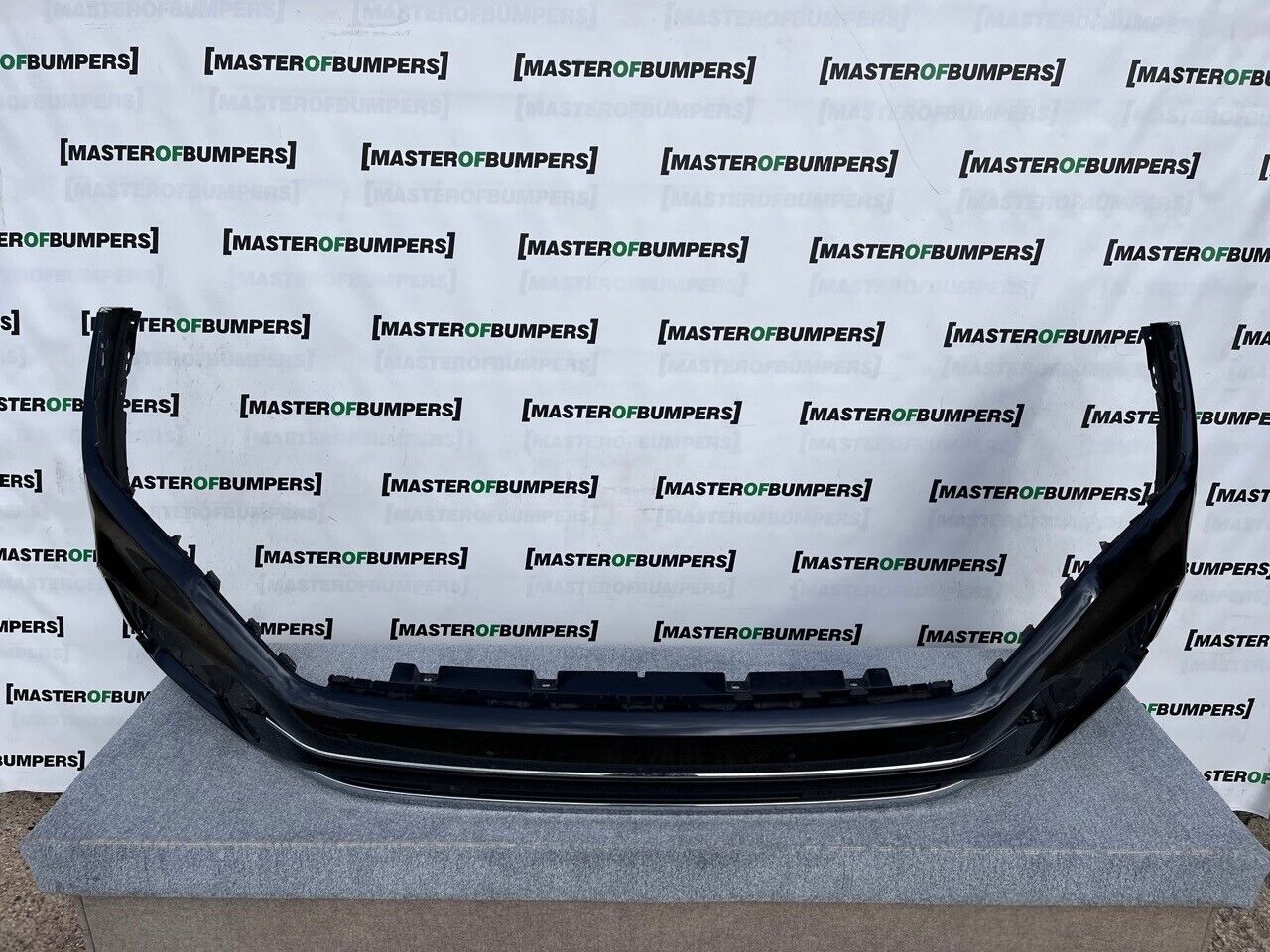 VW Touareg Se Mk3 2019-on Front Bumper 4 Pdc No Jets Genuine [v615]