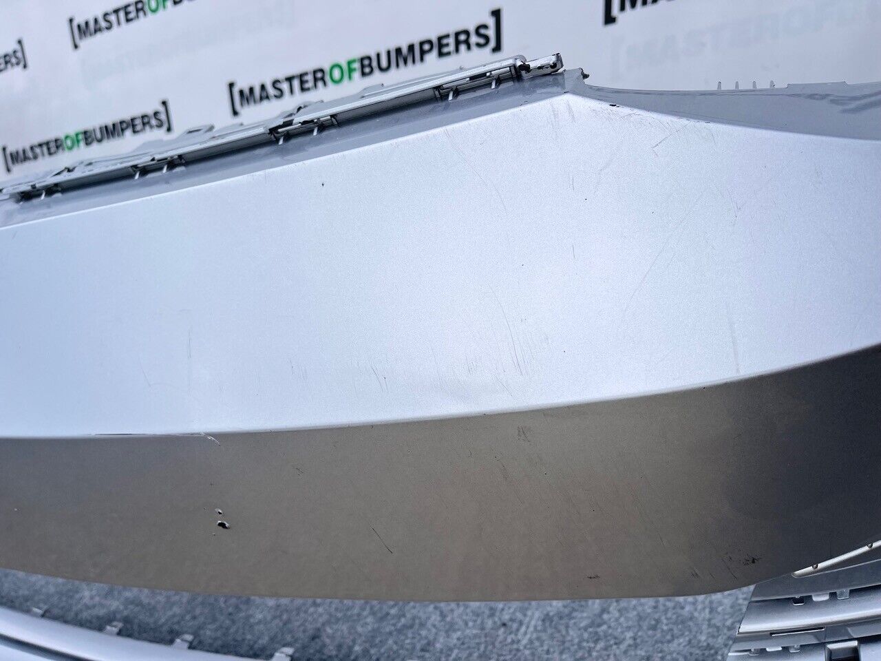 VW Golf Se Mk8 2020-on Front Bumper Silver Genuine [v219]