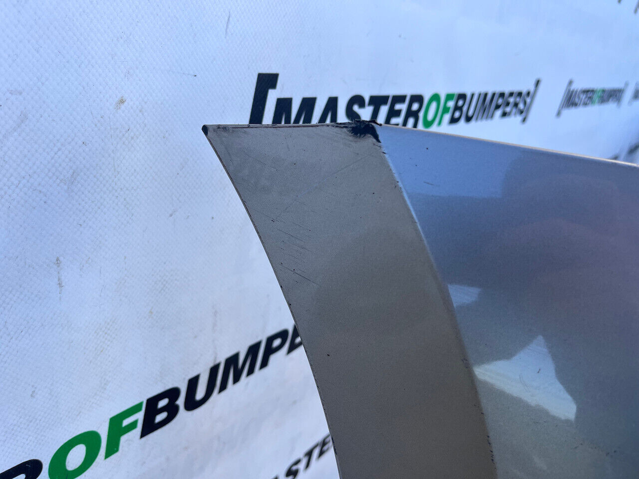 VW Touran Mk2 Highline 2015-2020 Front Bumper 6 Pdc + Jets Genuine [v891]