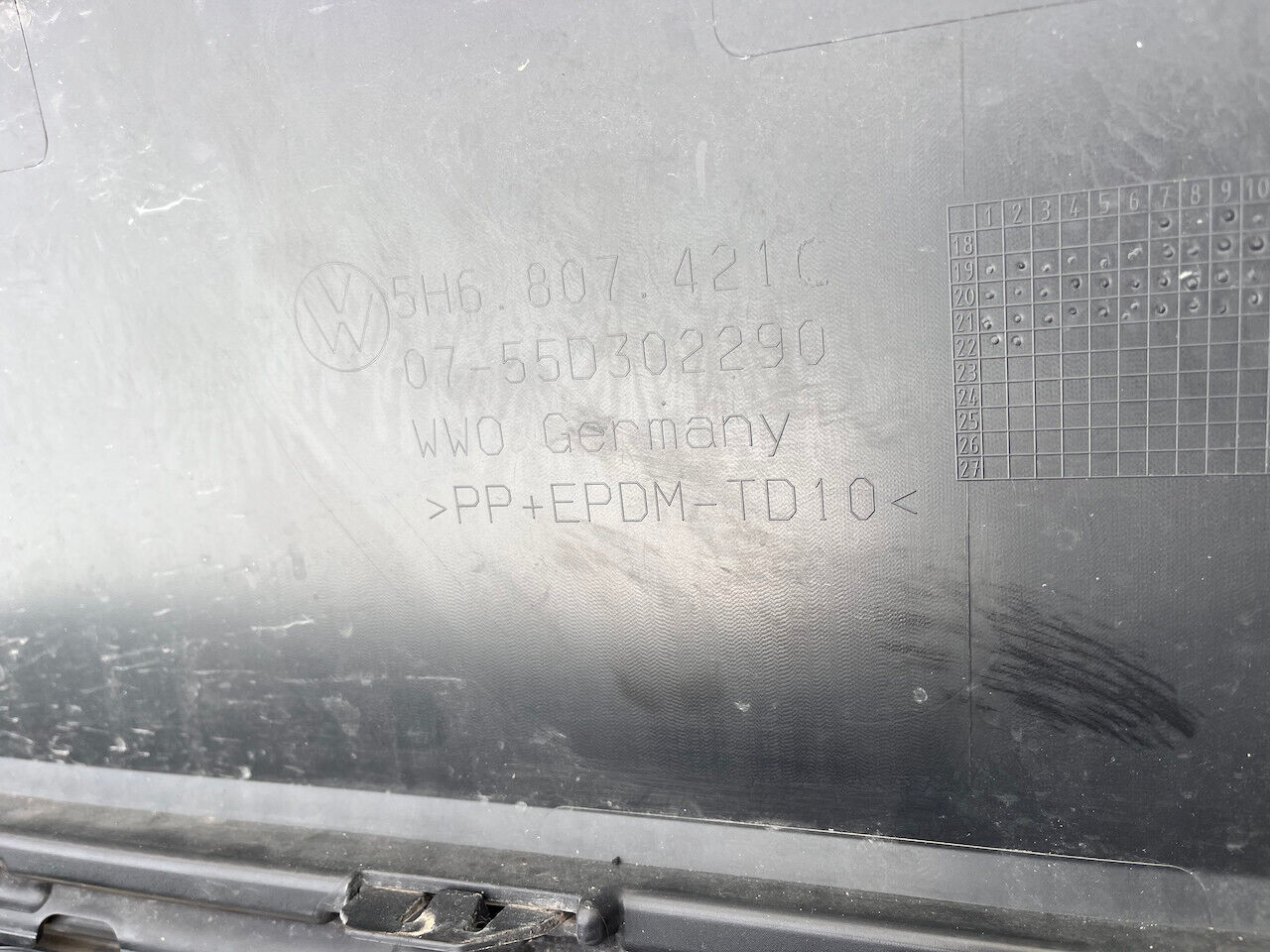 VW Golf Se Mk8 Hatchback 2020-2024 Rear Bumper Grey 4 Pdc Genuine [v990]