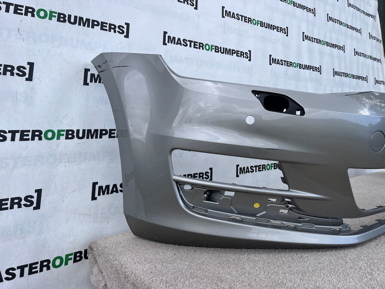 VW Golf Life Se Mk7 Hatchback 2013-2016 Front Bumper 4 Pdc + Jets Genuine [v51]