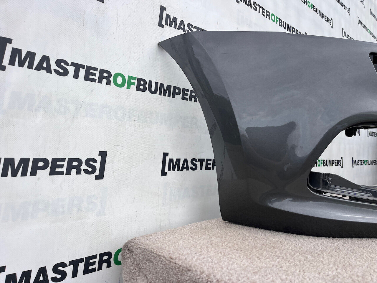 VW Polo Se Bluemotion 6c 2014-2017 Front Bumper No Pdc +jets Genuine [v608]