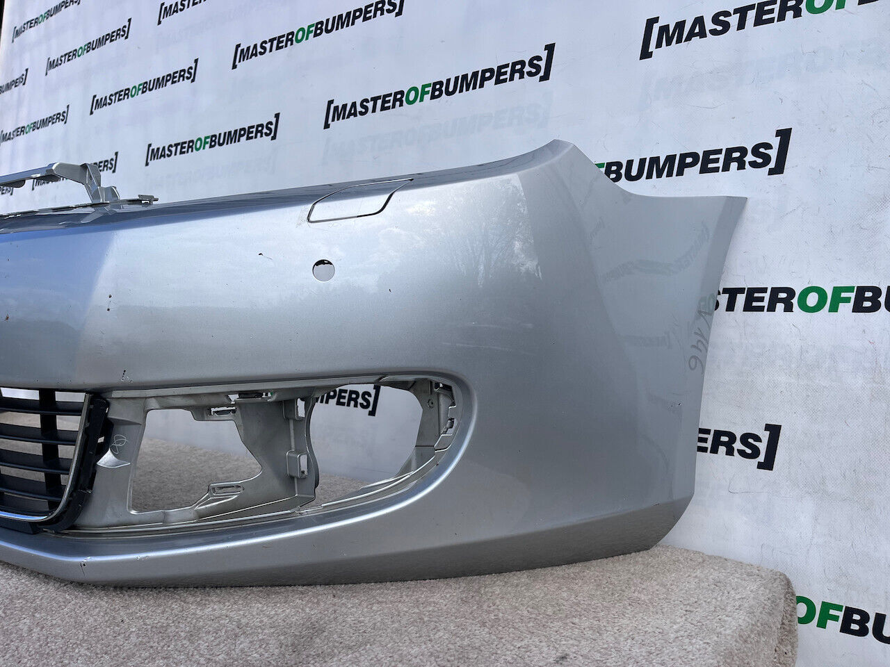 VW Golf Highline Estate Mk6 2009-2012 Front Bumper 4 Pdc + Jets Genuine [v146]