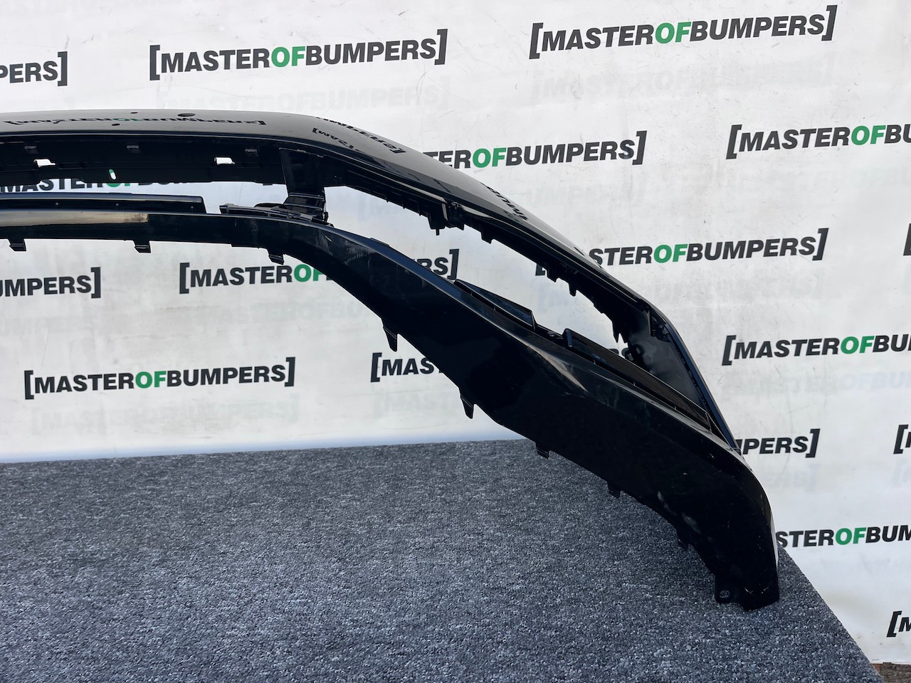 VW Passat R Line Gte B8 Lift 2020-2024 Front Bumper 4 Pdc No Jets Genuine [v438]