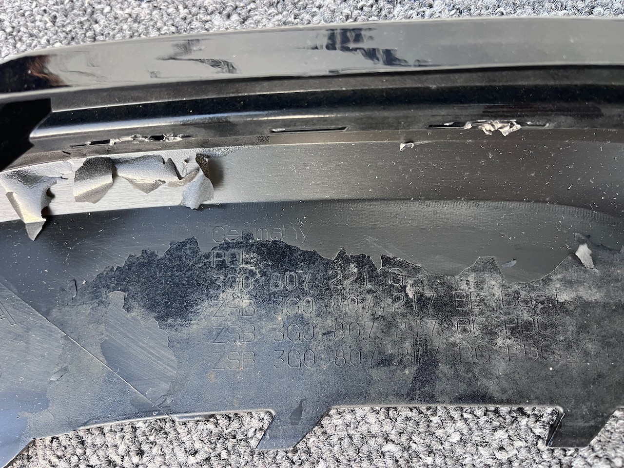 VW Passat R Line Gte B8 Lift 2020-2024 Front Bumper 4 Pdc No Jets Genuine [v438]