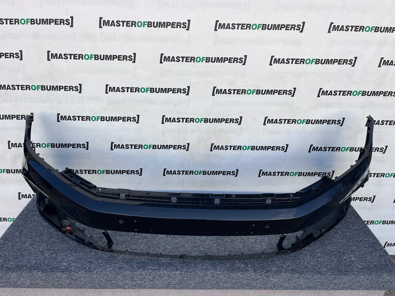 VW Passat R Line Gte B8 Lift 2020-2024 Front Bumper 4 Pdc No Jets Genuine [v438]