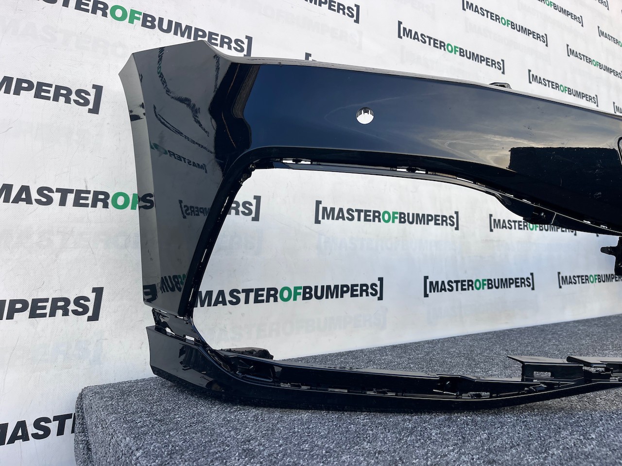 VW Passat R Line Gte B8 Lift 2020-2024 Front Bumper 4 Pdc No Jets Genuine [v438]