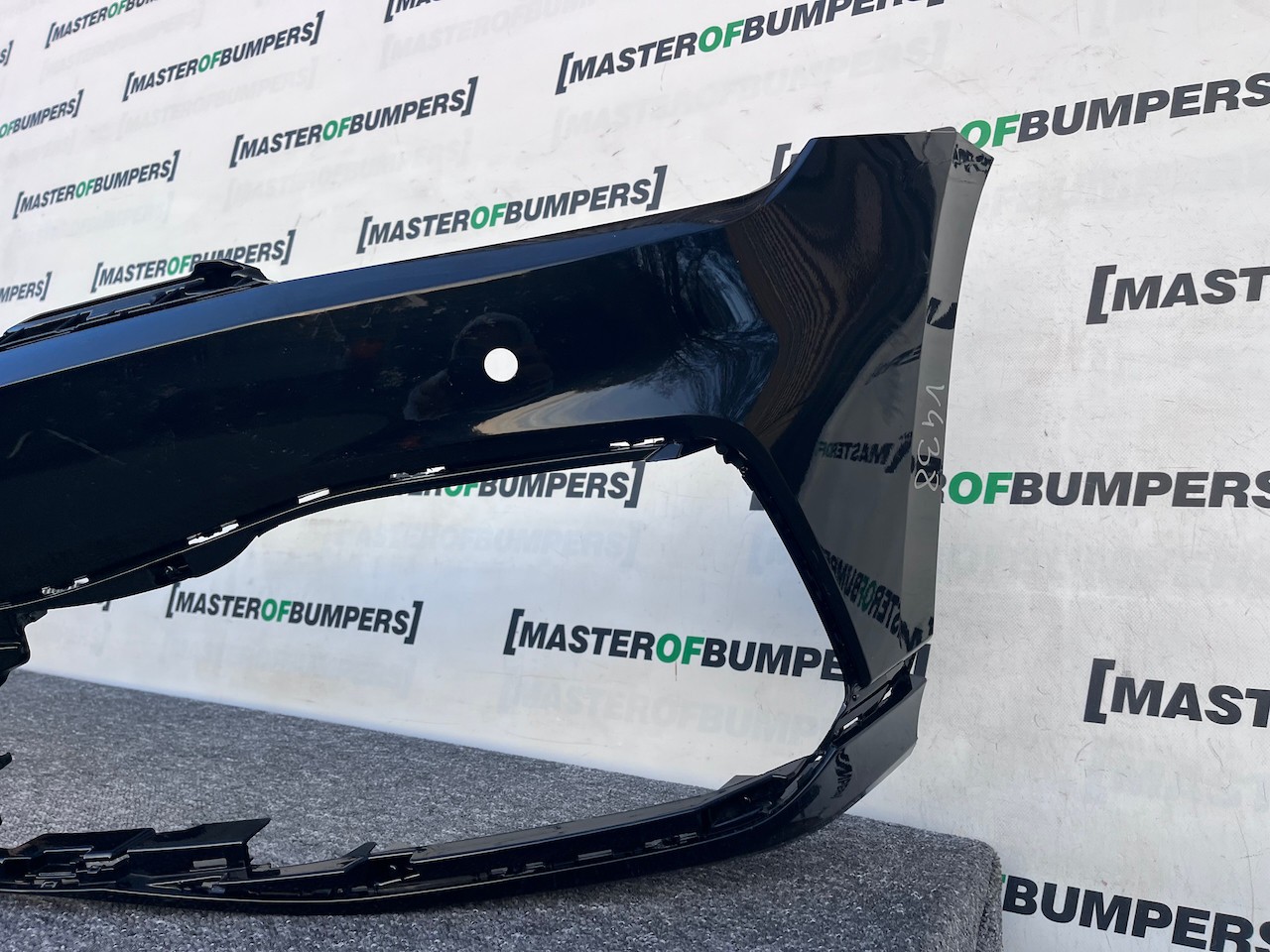 VW Passat R Line Gte B8 Lift 2020-2024 Front Bumper 4 Pdc No Jets Genuine [v438]