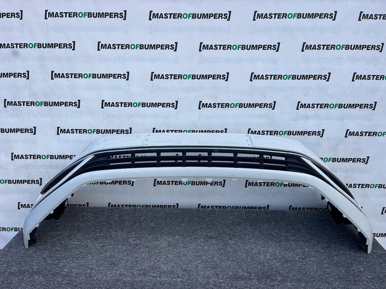 VW Golf Style Mk7.5 Lift Hatch 2017-2019 Front Bumper 4 Pdc Jets Genuine [v419]