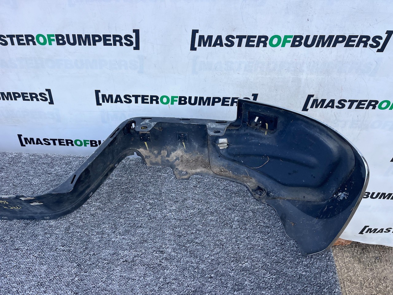 VW Amarok Highline Style Piuck Up 2011-2016 Rear Bumper 4 Pdc Genuine VW Amarok Highline Style Piuck Up 2011-2016 Rear Bumper 4 Pdc Genuine