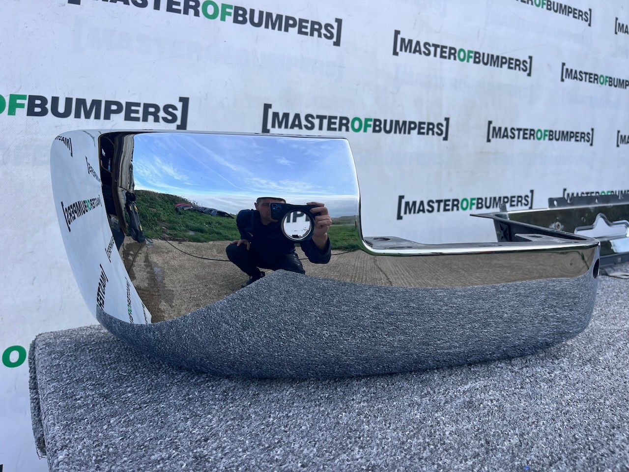 VW Amarok Highline Style Piuck Up 2011-2016 Rear Bumper 4 Pdc Genuine VW Amarok Highline Style Piuck Up 2011-2016 Rear Bumper 4 Pdc Genuine