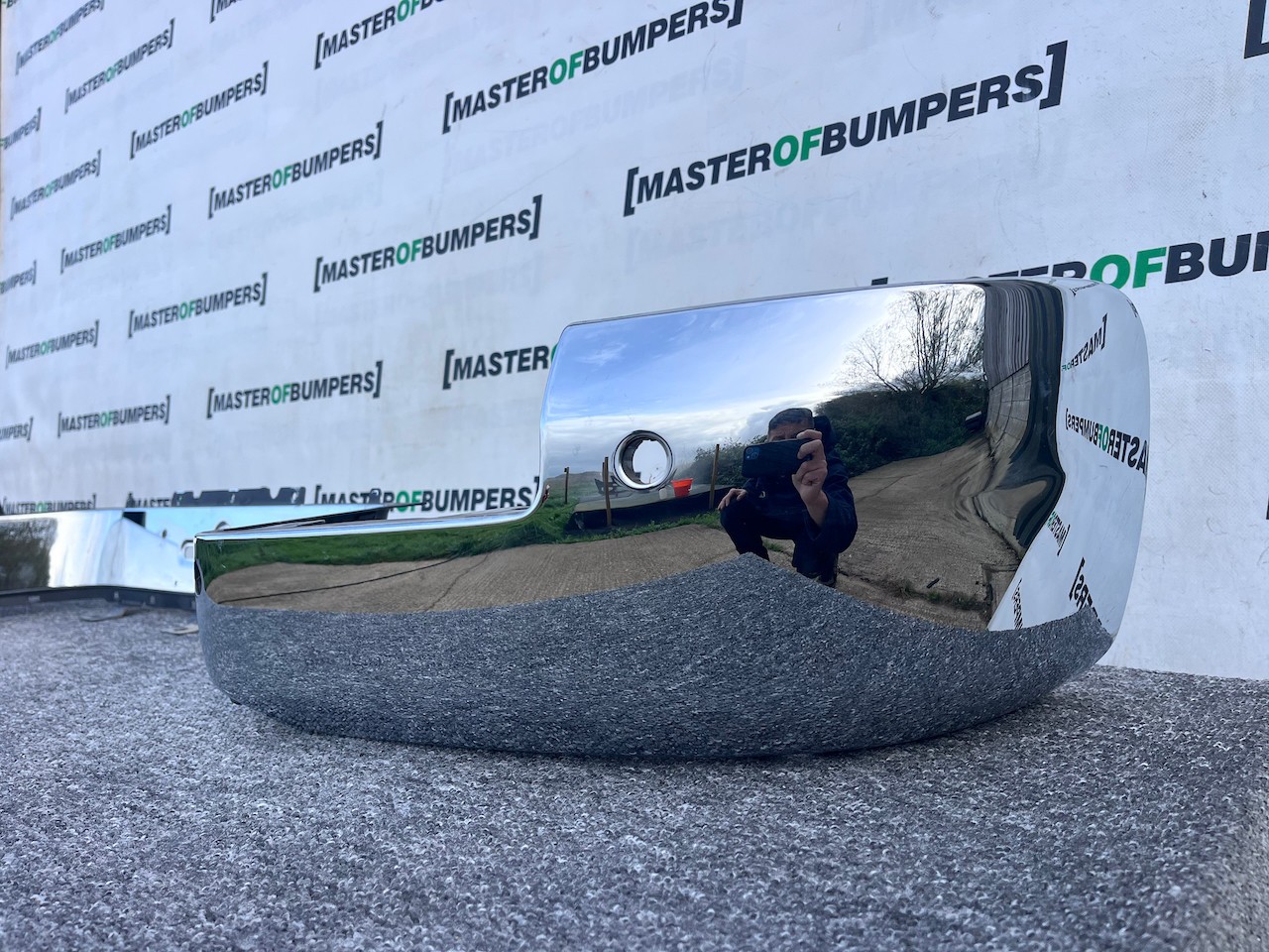 VW Amarok Highline Style Piuck Up 2011-2016 Rear Bumper 4 Pdc Genuine VW Amarok Highline Style Piuck Up 2011-2016 Rear Bumper 4 Pdc Genuine