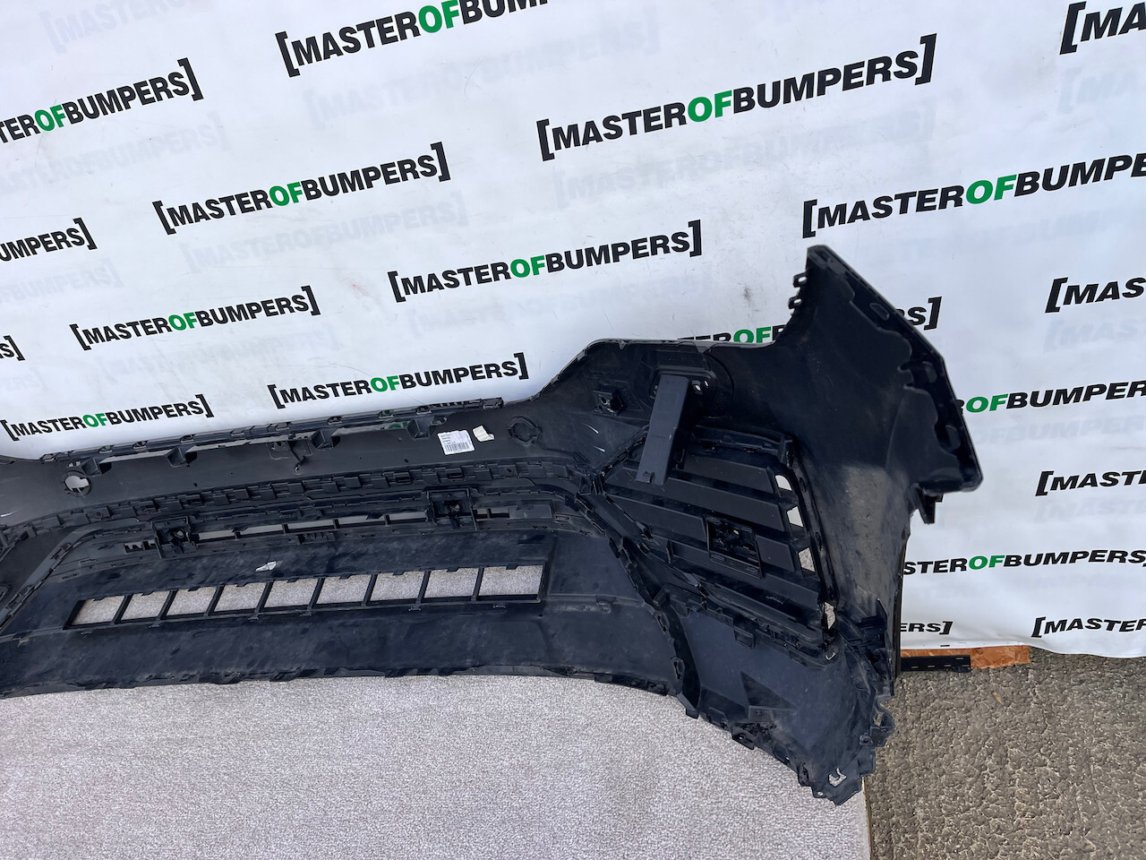 VW Touareg Sel Tdi V6 Mk3 2019-2023 Front Bumper 6 Pdc +jets Genuine [v908]